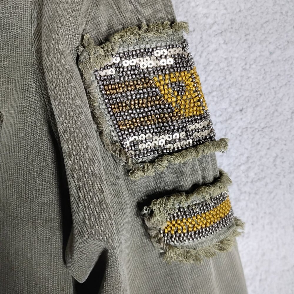Willow & Clay Military Quilted Jacket Size Medium Green Beaded Arm Patches - Picture 5 of 9